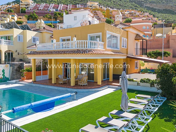 Villa con piscina privada y magníficas vistas, Tu Nido Tenerife