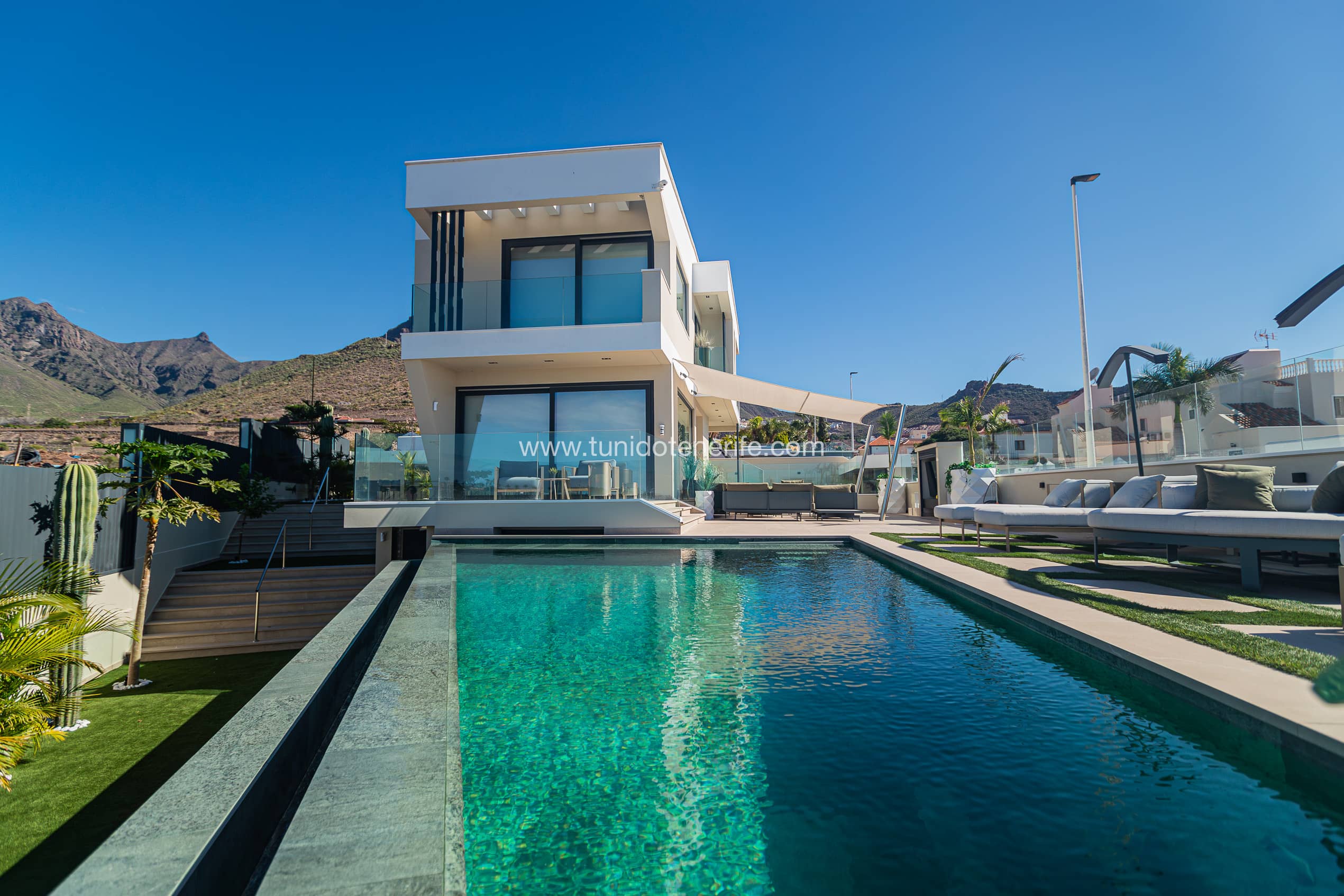 Villa en Venta en Tenerife Sur, Madroñal de Fañabe