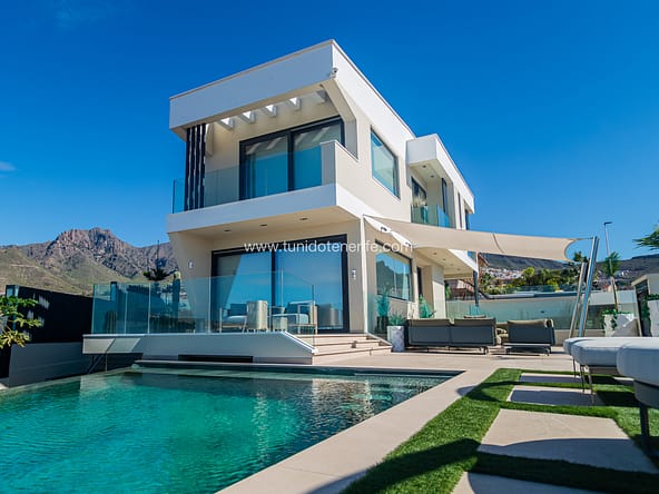 Villa en Venta en Tenerife Sur, Madroñal de Fañabe