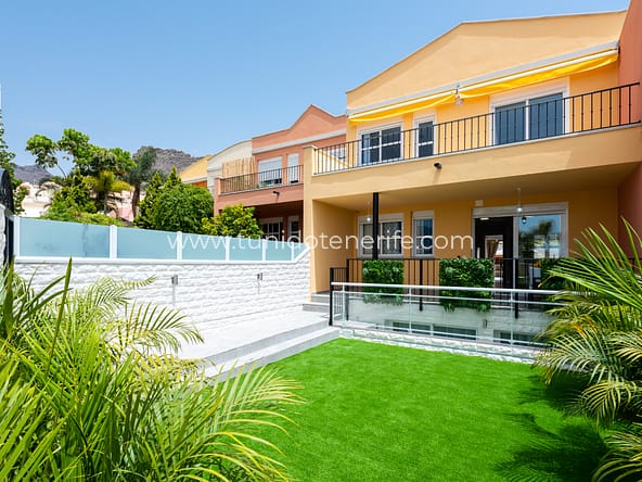 Casă de oraș modernă cu 4 dormitoare de închiriat în Costa Adeje, Tenerife Sud, Tu Nido Tenerife