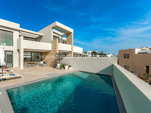 Villa zu verkaufen in Teneriffa Süd, La Caleta, Tu Nido Tenerife